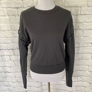 Alo Yoga women S Crewneck Longsleeve sweatshirt w/crisscross shoulder & back gre